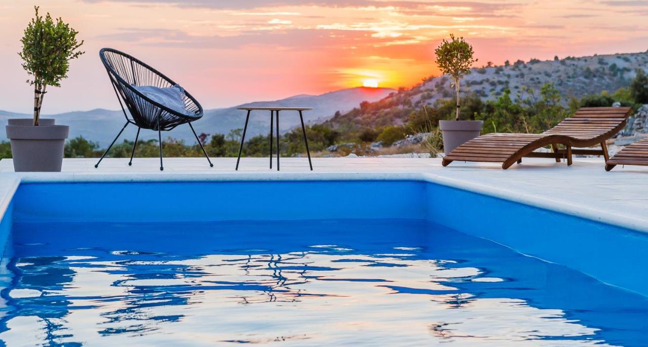 Villa Zlatno Sunce In The Hills Near Trogir Vrsine Ngoại thất bức ảnh