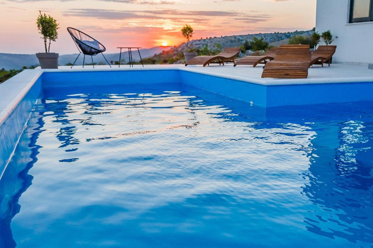 Villa Zlatno Sunce In The Hills Near Trogir Vrsine Ngoại thất bức ảnh