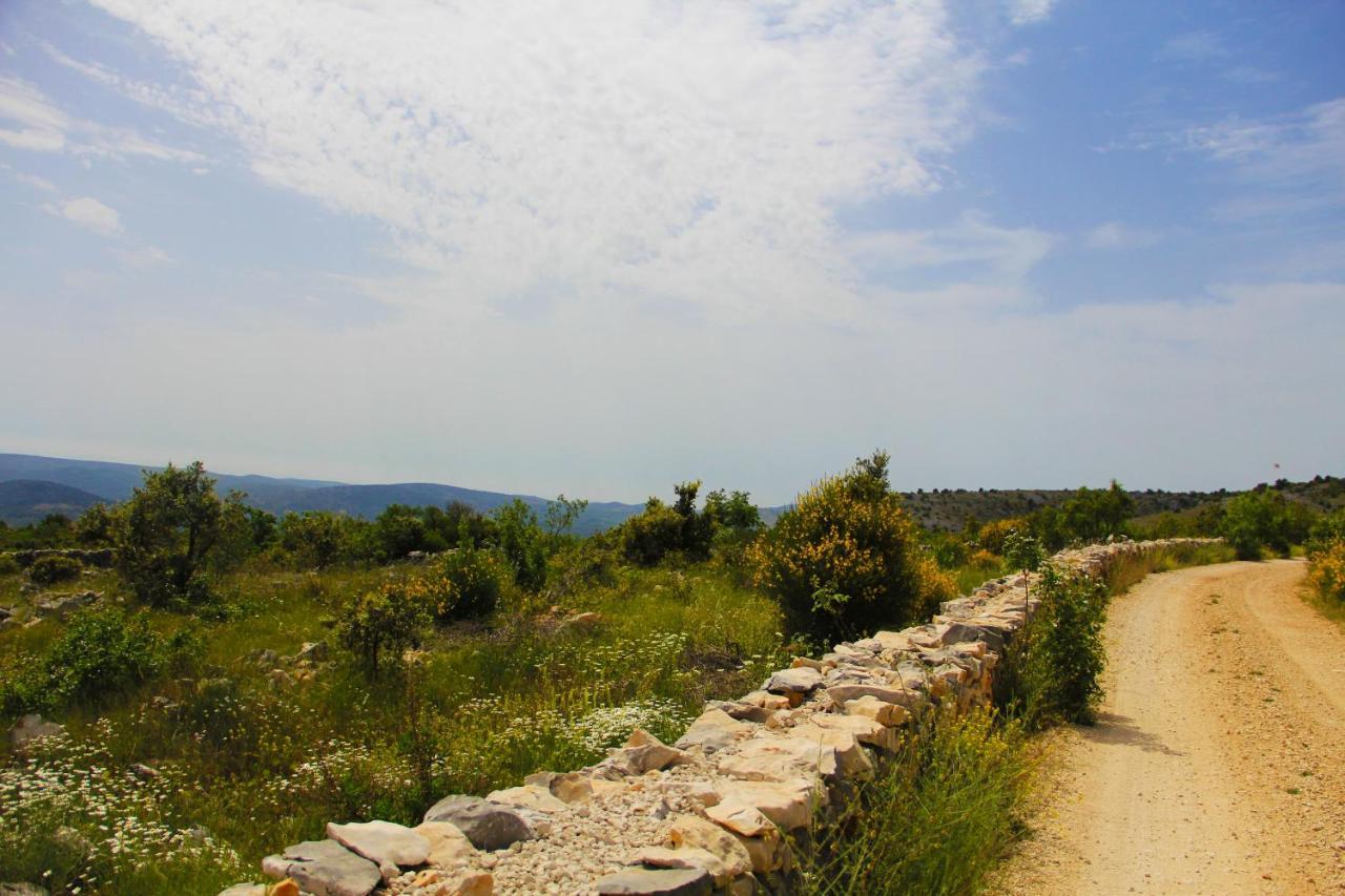 Villa Zlatno Sunce In The Hills Near Trogir Vrsine Ngoại thất bức ảnh